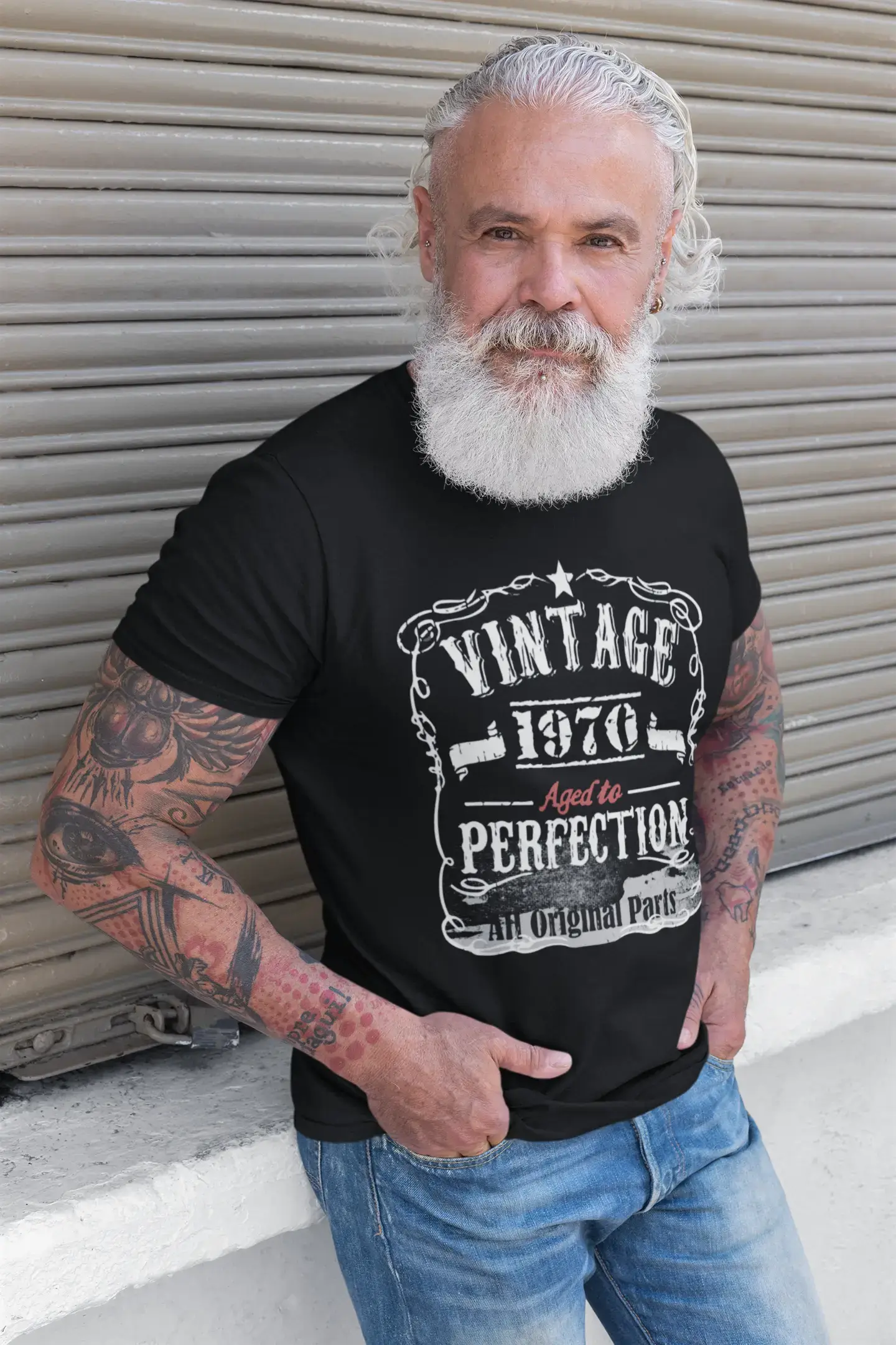 1970 Vintage Aged to Perfection Men's T-shirt Black Birthday Gift 00490