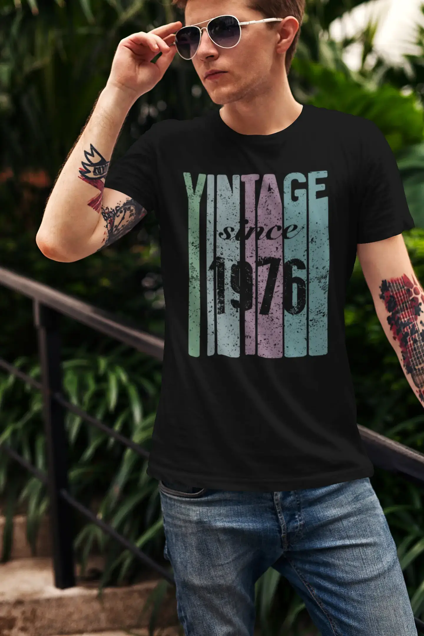 1976, Vintage Since 1976 Men's T-shirt Black Birthday Gift 00502