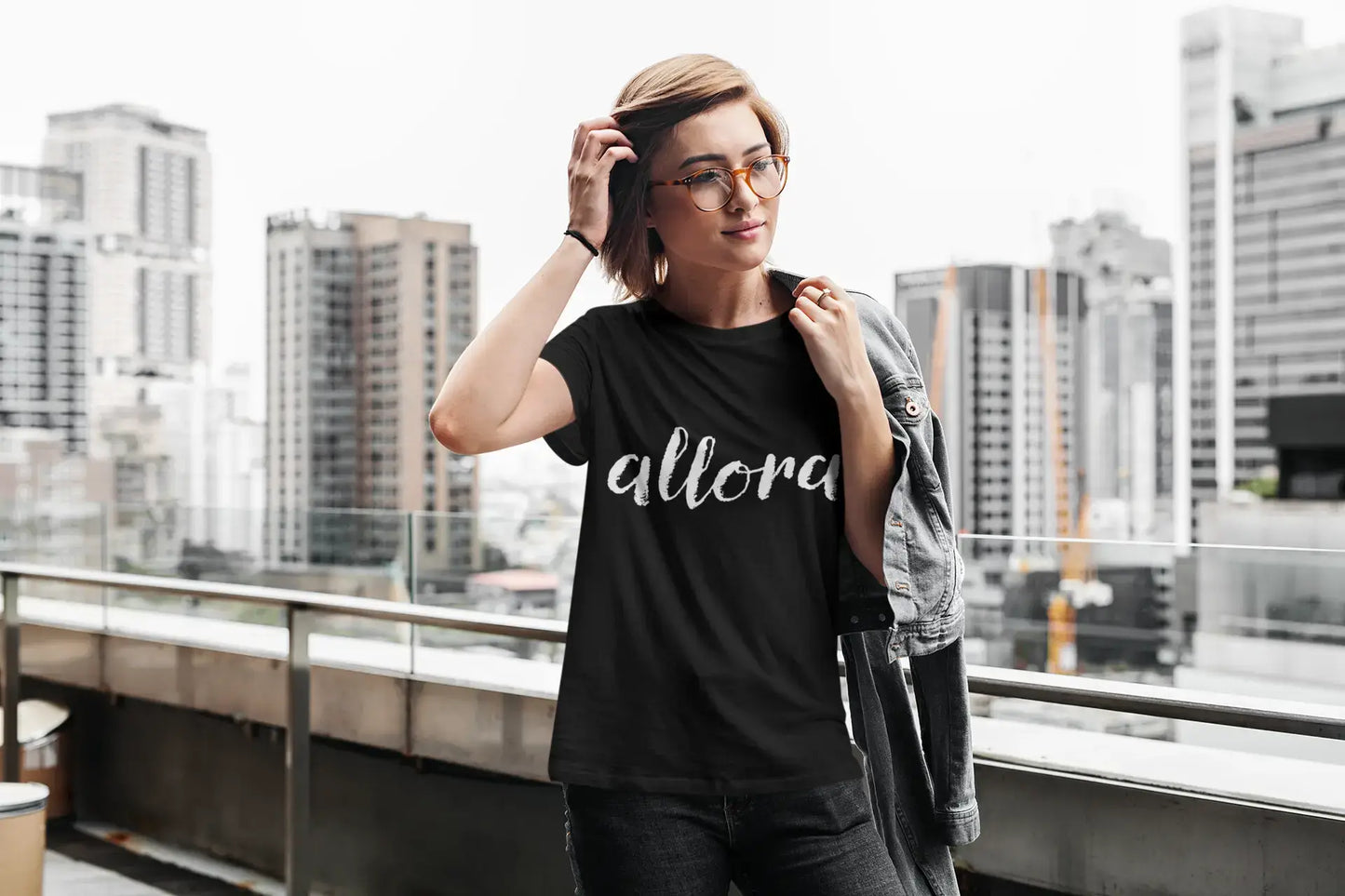 ULTRABASIC - Women's Low-Cut Round Neck T-Shirt Allora T-Shirt Deep Black