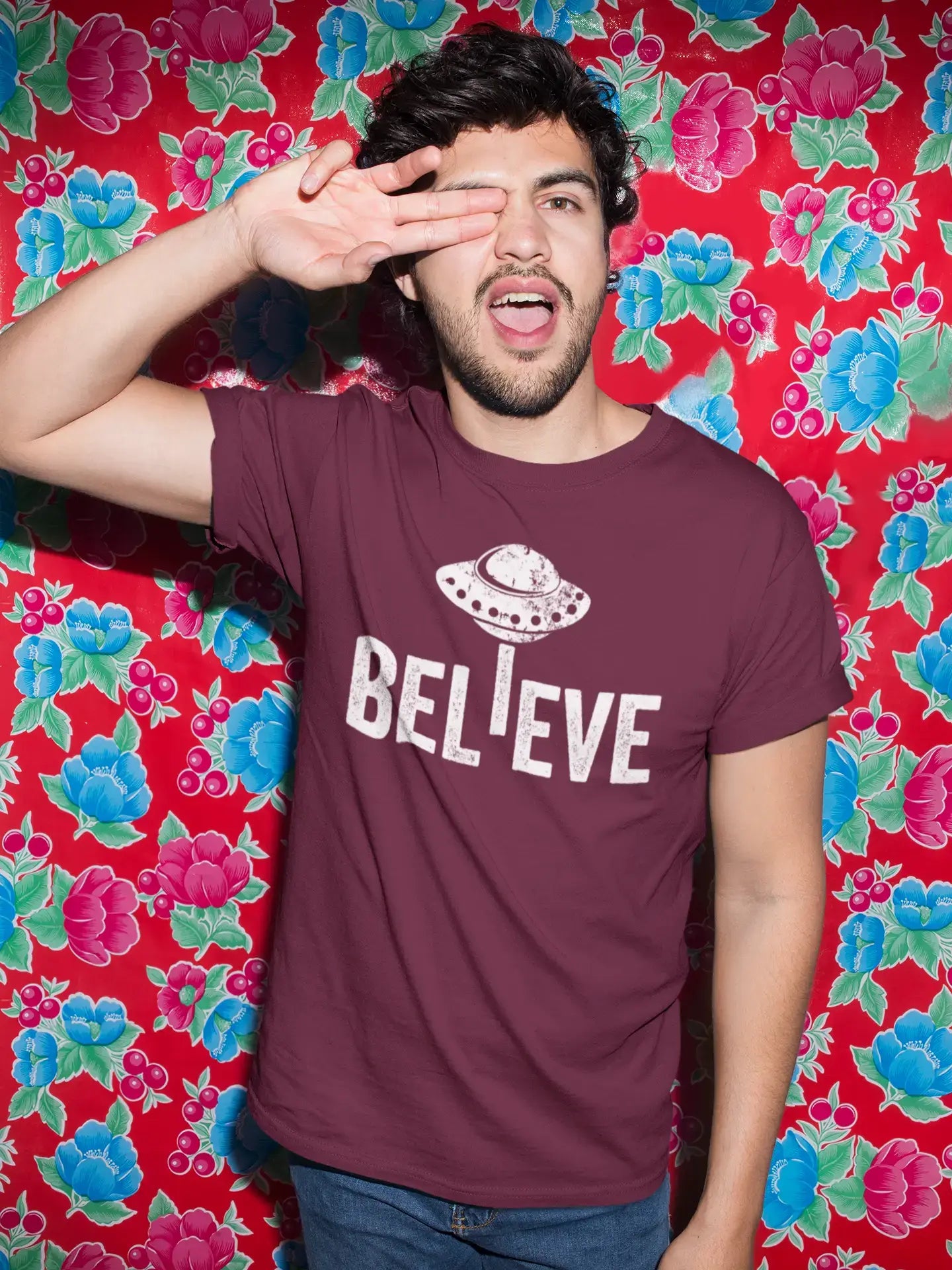 ULTRABASIC - Graphic Men's Believe UFO Alien T-Shirt Funny Casual Letter Print Tee Burgundy