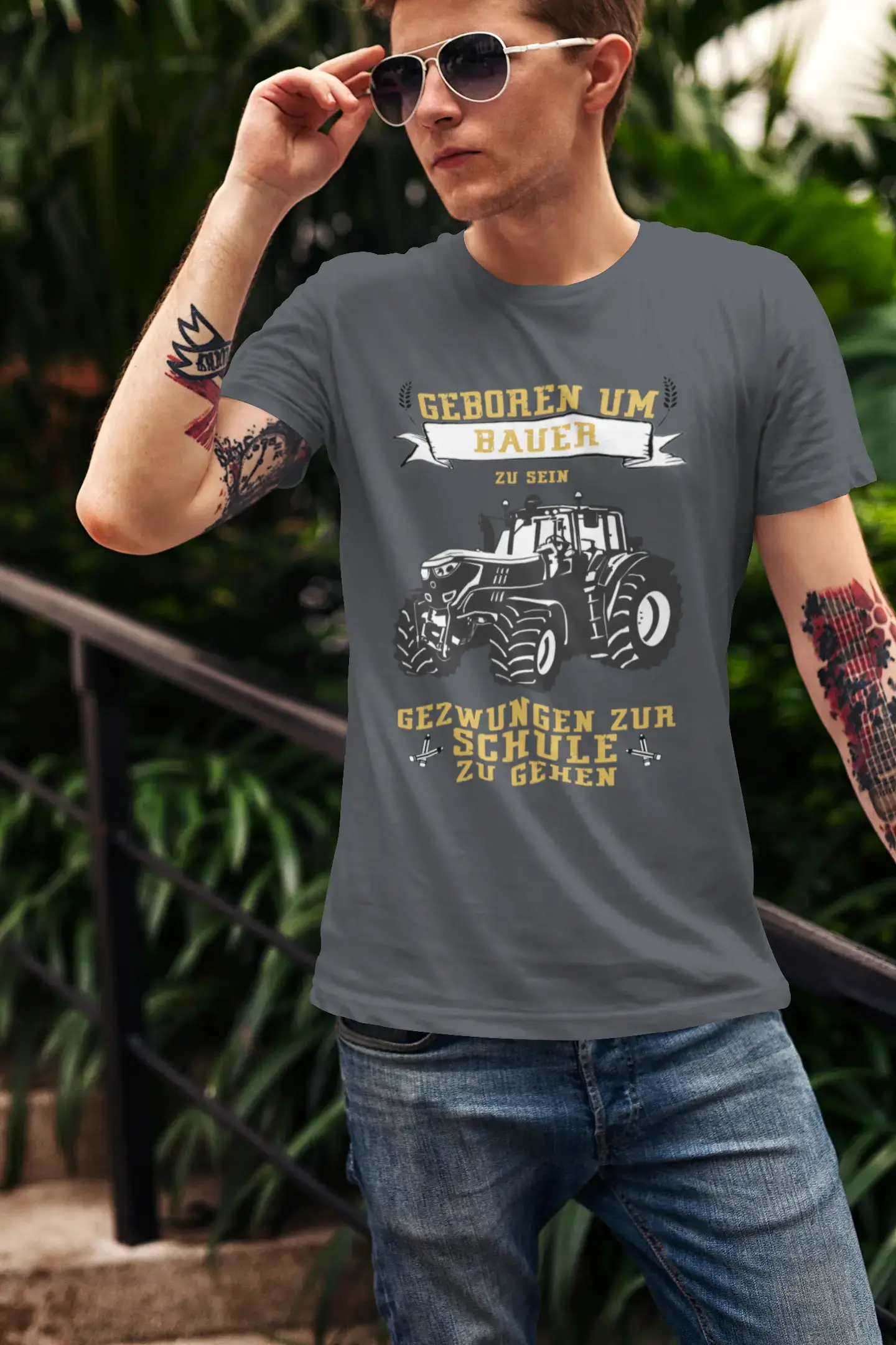 Men's Graphic T-Shirt Geboren um bauer Gift Idea