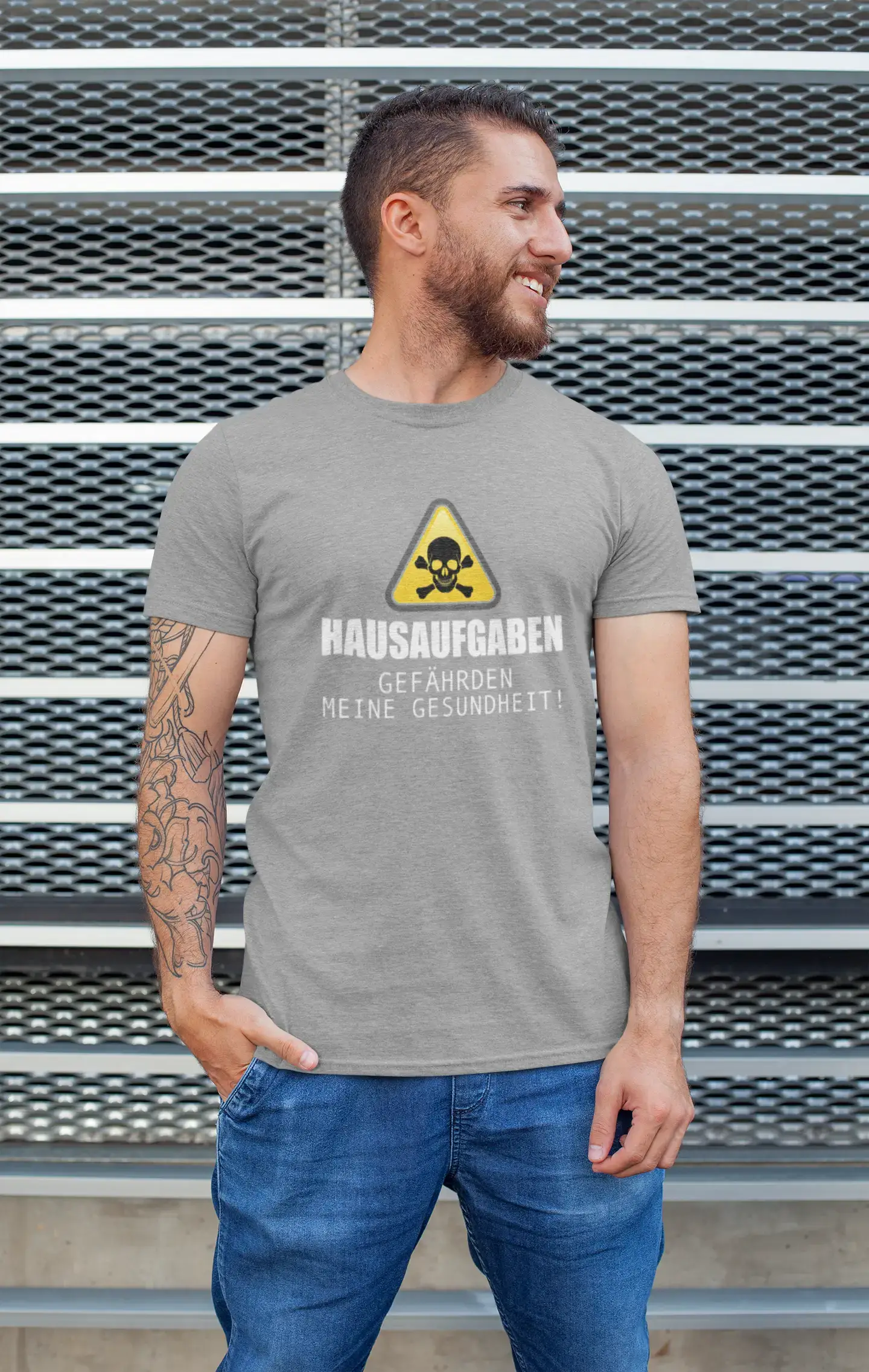 Men’s Graphic T-Shirt Hausaufgaben Gefährden Meine Gesundheit Military Green Gift Idea