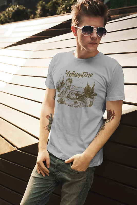 ULTRABASIC Men's T-Shirt Yellowstone National Park - Mountain Hiker Tee Shirt