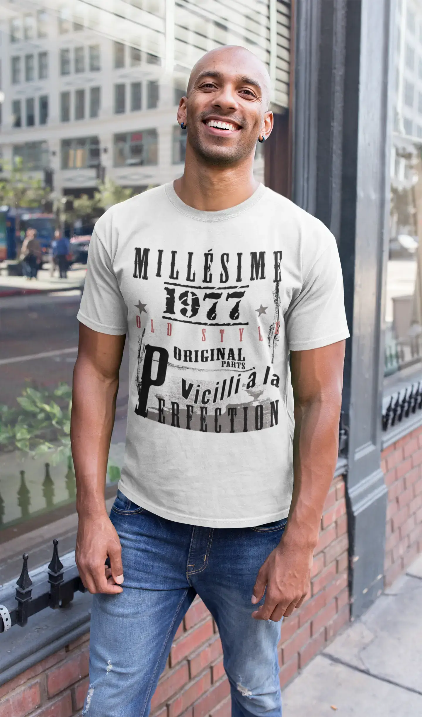 1977,birthday gifts for him,birthday t-shirts,Men's Short Sleeve Round Neck T-shirt , FR Vintage White Men's 00135