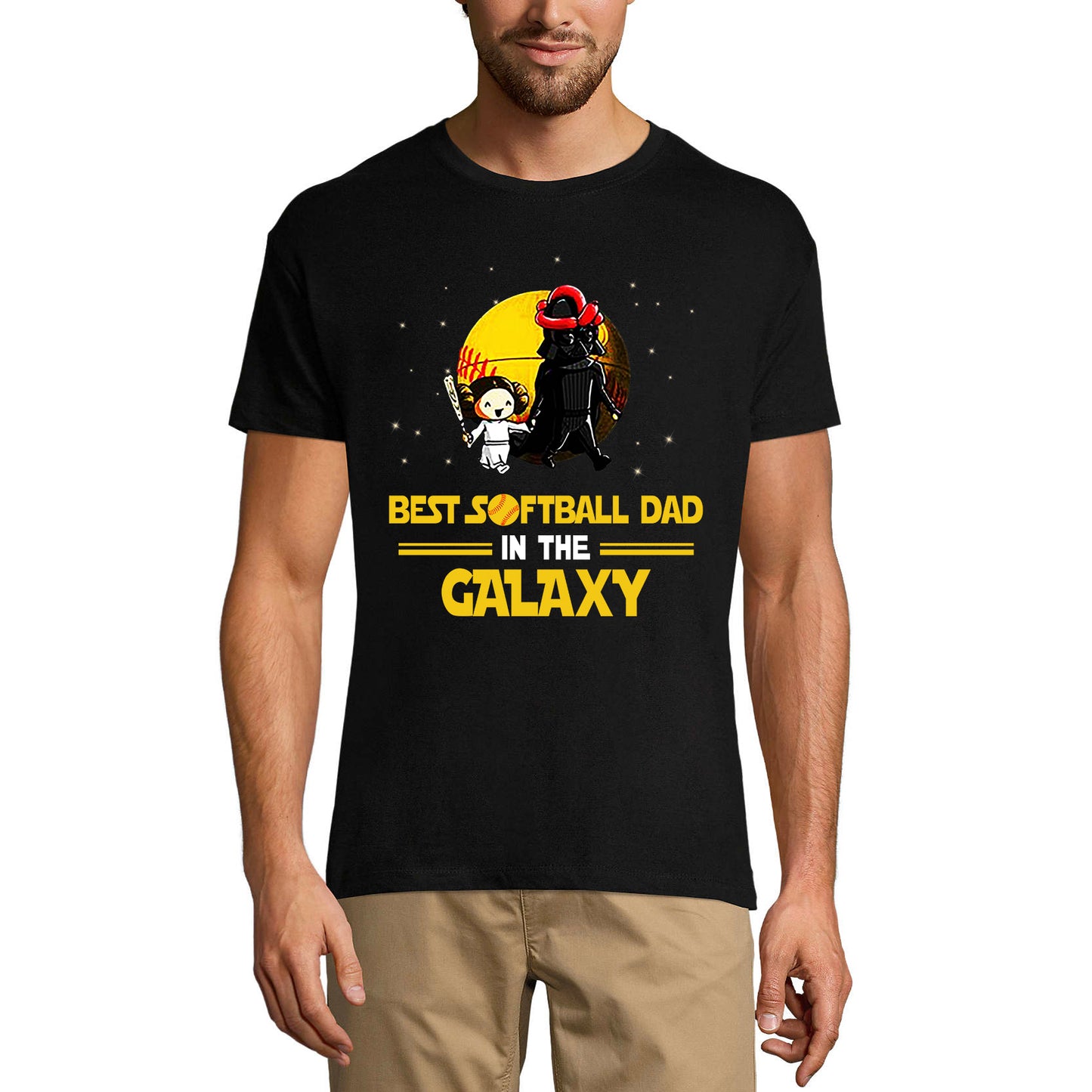 ULTRABASIC Men's Graphic T-Shirt Best Softball Dad In the Galaxy - Family Time