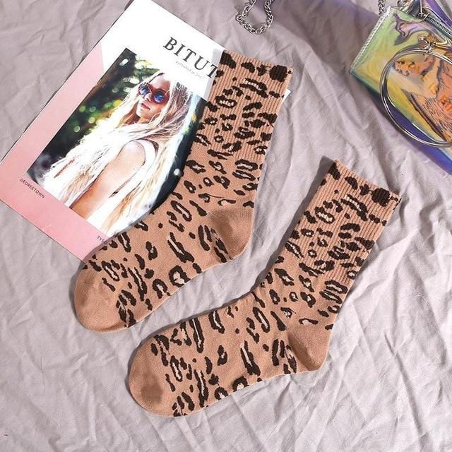 Jeseca Women Fashion Leopard Print Socks Winter Warm Harajuku Retro Vintage Sock for Girls Christmas Gift 2019 Autumn Sales Hot