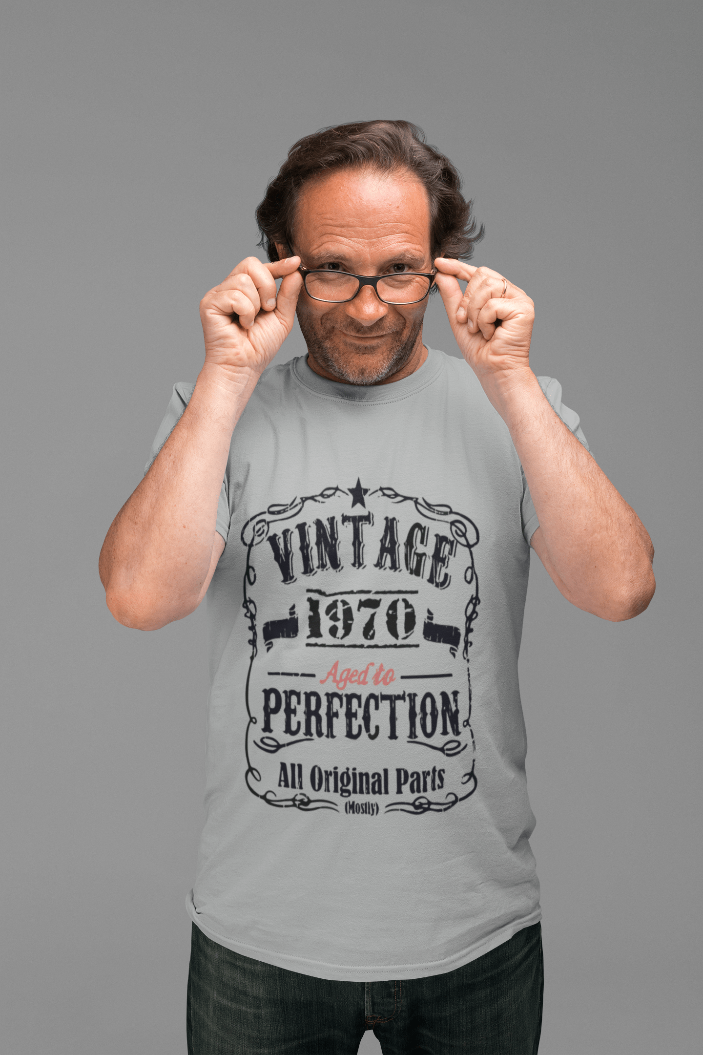 1970 Vintage Aged to Perfection Men's T-shirt Grey Birthday Gift 00489