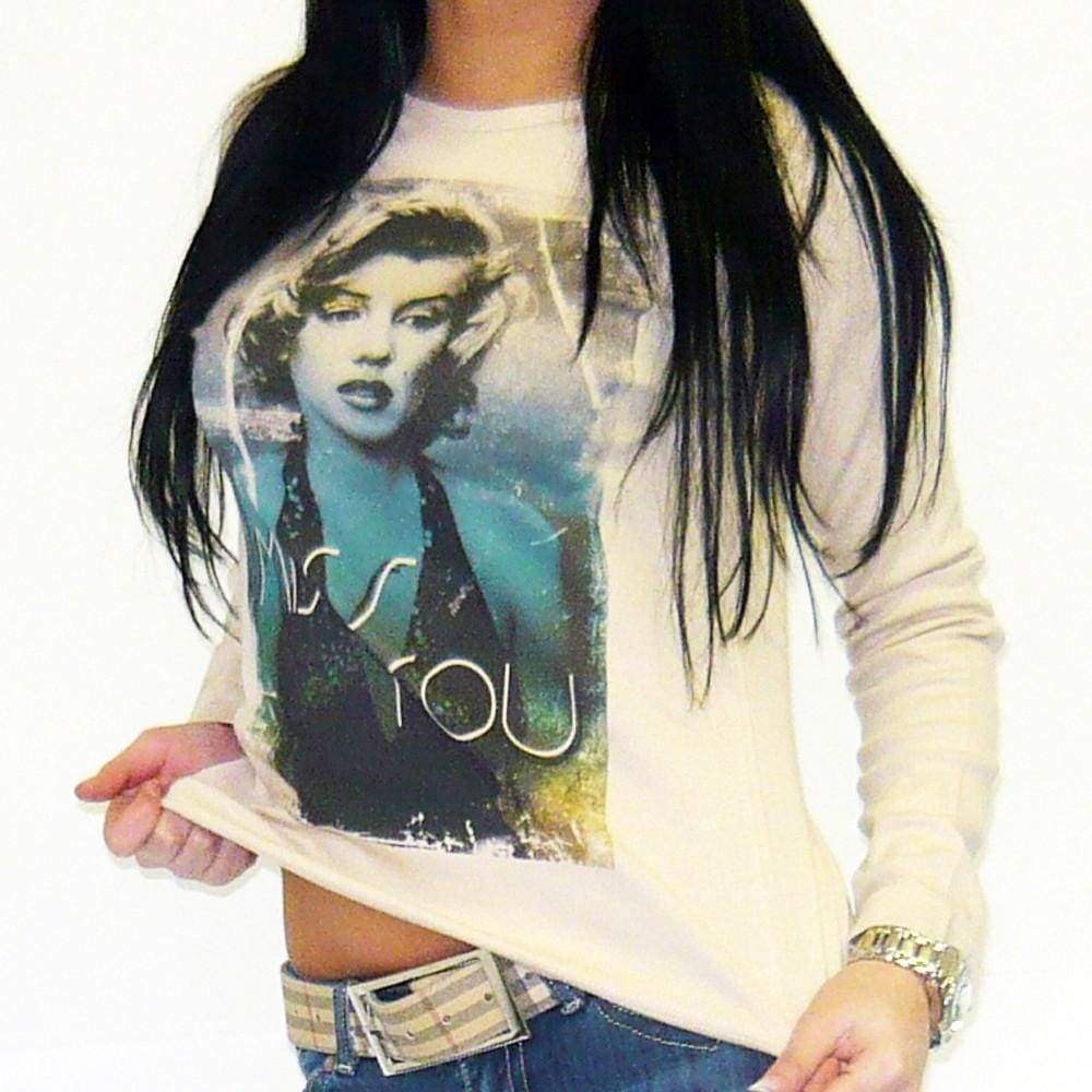 Womens Long Sleeve One In The City Miss-You 00275